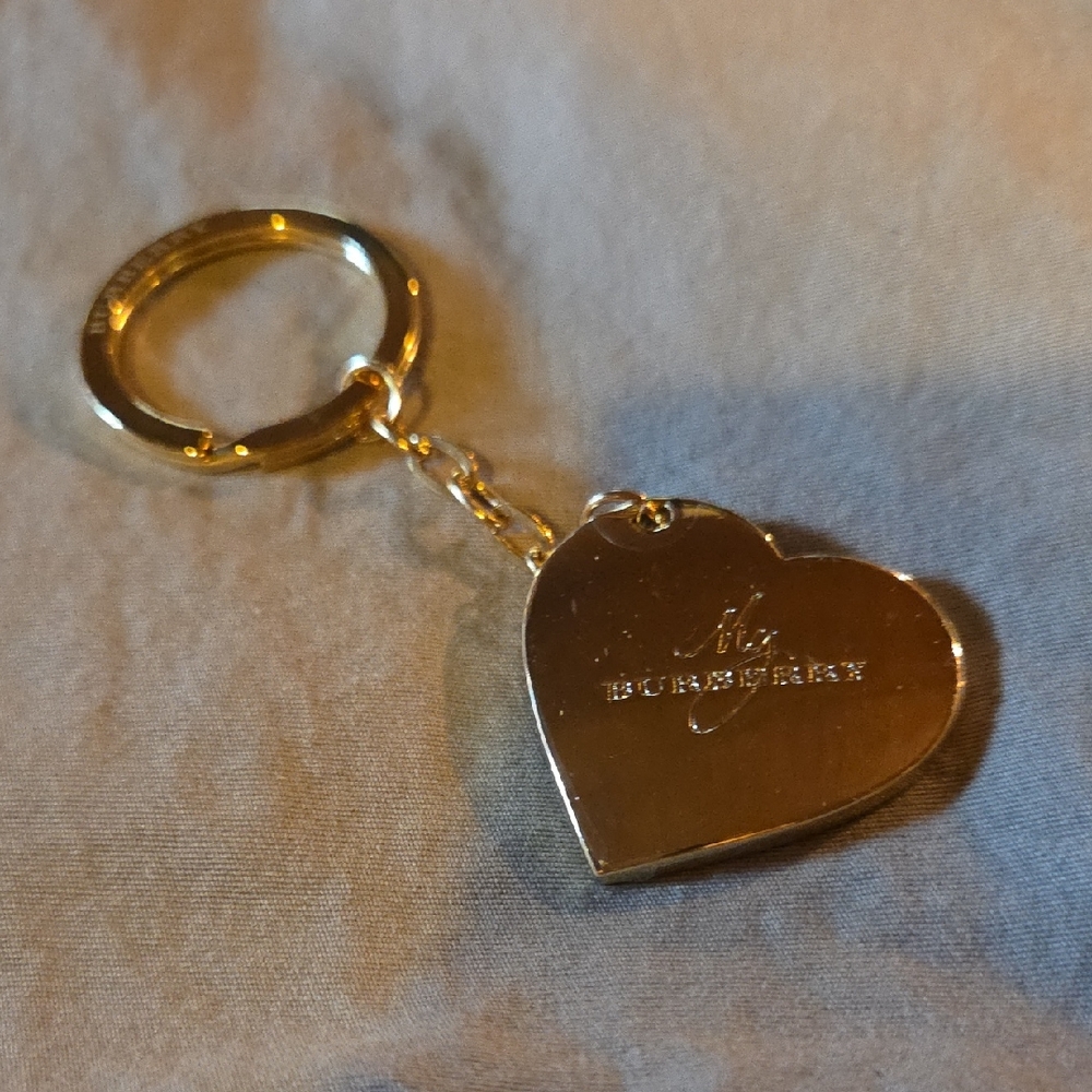 Burberry Gold Heart Key Holder